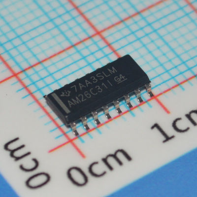 AM26C31IDR 3V-5.5V RS-422 سائق 32Mbps ± 15kV ESD 8ns منحرف SOIC-16 -40 °C إلى + 85 °C