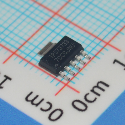 TPS73733DCQ 3.3V 1A ضوضاء منخفضة للغاية (30μVRMS) LDO مع PSRR عالية (75dB) 1% دقة انخفاض منخفض (310mV) تمكين دبوس ثابت مع 1μF حماية السيراميكية الحالية / الحرارية في حزمة TO-263
