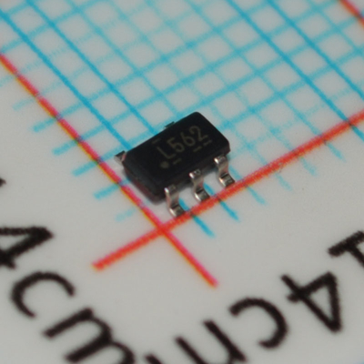 TPS560200DBVR 3.3V 0.6A محول بوك متزامن مع كفاءة 95% 4.5-17V مدخل 1.2MHz تردد وضع بيئي تعويض داخلي بداية ناعمة وحماية حرارية في حزمة SOT-23