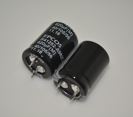 B41252A9827M000 EPCOS/TDK محث قلب الفريت 820nH، تفاوت 10%، تيار التشبع 7.8 أمبير، تيار حراري 9.5 أمبير، -55 درجة مئوية إلى +150 درجة مئوية، متوافق مع RoHS، درجة السيارات، معتمد AEC-Q200