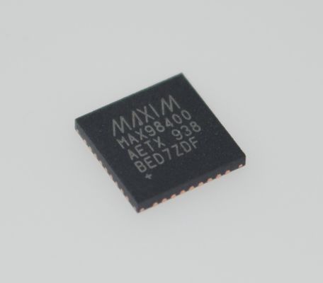 MAX98400A Amp من الدرجة D مع 20W خروج، 92% الكفاءة، I2C التحكم، تعزيز متكامل، 8ms بدء التشغيل، الحماية الكاملة، و 6.5μV الضوضاء لأداء الصوت المحمول المتميز