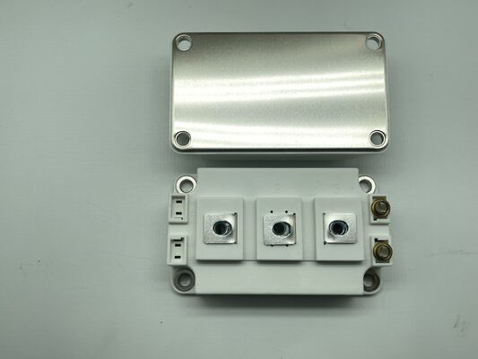 وحدة IGBT SKM400GB12E4 1200V 400A منخفضة Vce(sat) متانة عالية ضد قصر الدائرة خسارة تبديل منخفضة عزل عالي درجة صناعية لمحركات القيادة و UPS الصناعية