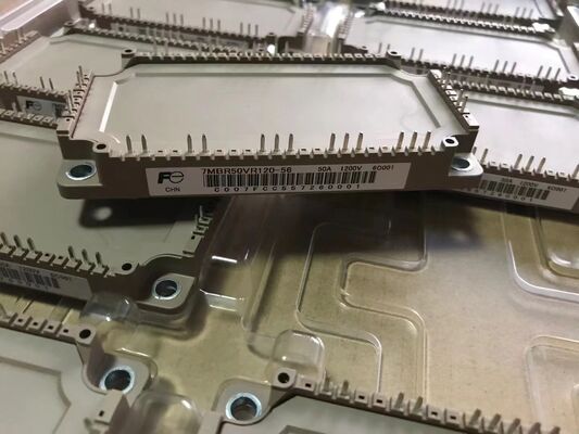 7MBR50VR120-56 1200V 50A وحدة PIM متكاملة المصلح محول وفرامل انخفاض الخسائر العزلة العالية المدمجة في NTC حزمة مضغوطة لدفع المحرك الصناعي و UPS