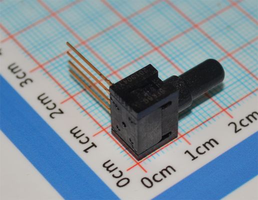 موصل RF 26PCFFA6G بتردد 6 جيجاهرتز، أنثى SMA، مقاومة 50 أوم، مطلي بالذهب، درجة حرارة التشغيل -65 درجة مئوية إلى +165 درجة مئوية، مصنف IP67