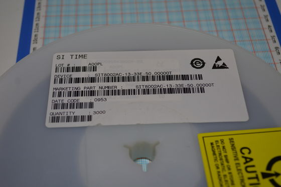 SIT8002AC-13-33E-50.00000T أوسيلاتور MEMS 50MHz ± 50ppm الاستقرار 1.8-3.3V إمدادات 2.5mA طاقة منخفضة LVPECL الخروج -40 °C إلى +85 °C AEC-Q100 مؤهل