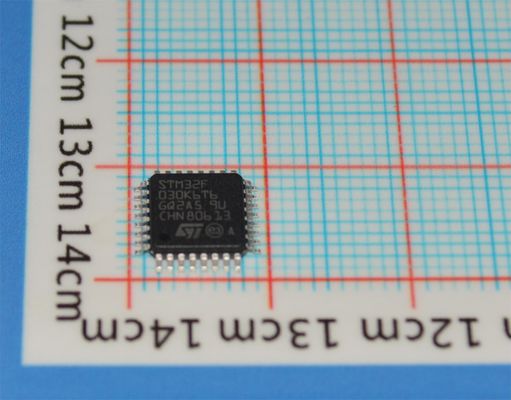 STM32F030K6T6 48MHz Cortex-M0 MCU 32KB فلاش 4KB ذاكرة الوصول العشوائي 12 بت ADC 16 GPIOs LQFP-32 2.4-3.6V -40°C إلى +85°C فعالة من حيث التكلفة
