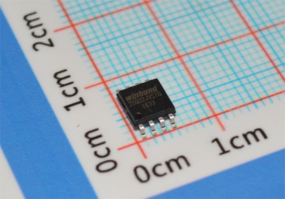 W25Q32JVSSIQ ذاكرة فلاش SPI سعة 32 ميجابايت، تردد 104 ميجاهرتز، 100 ألف دورة مسح، SOIC-8، جهد 2.7-3.6 فولت، درجة حرارة التشغيل -40 درجة مئوية إلى +85 درجة مئوية