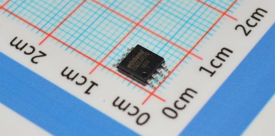 W25Q32JVSSIQ ذاكرة فلاش SPI سعة 32 ميجابايت، تردد 104 ميجاهرتز، 100 ألف دورة مسح، SOIC-8، جهد 2.7-3.6 فولت، درجة حرارة التشغيل -40 درجة مئوية إلى +85 درجة مئوية