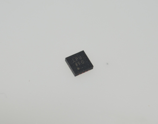 ADM7170ACPZ-3.3-R7 3.3V 2A LDO Regulator 1.8-6.5V مدخل 1μV RMS ضوضاء 75dB PSRR LFCSP-8 -40 °C إلى + 125 °C AEC-Q100