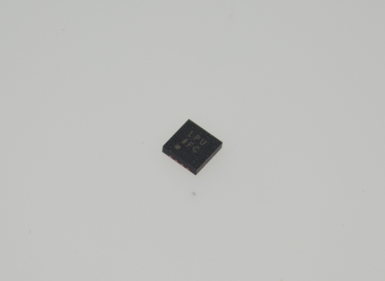 ADM7170ACPZ-3.3-R7 3.3V 2A LDO Regulator 1.8-6.5V مدخل 1μV RMS ضوضاء 75dB PSRR LFCSP-8 -40 °C إلى + 125 °C AEC-Q100
