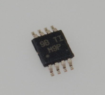 LM393DGKR مُقارِن تفاضلي مزدوج مع استهلاك منخفض للطاقة (0.8mA) ونطاق إمداد واسع (2V-36V) ومخرجات مجمّع مفتوح وحماية من التفريغ الكهروستاتيكي (ESD) وعبوة VSSOP-8