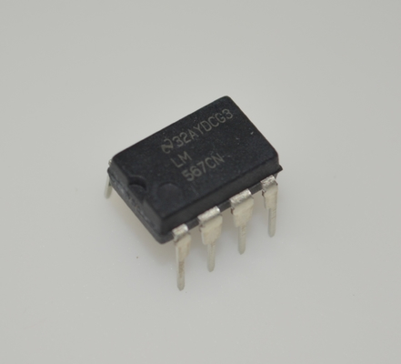 LM567CN فك تشفير/كاشف قفل النغمة IC مع تردد قابل للبرمجة (0.01 هرتز - 500 كيلو هرتز)، مناعة عالية للضوضاء، مخرج 20 مللي أمبير، نطاق إمداد واسع (4.75 فولت - 9 فولت)، حزمة DIP-8