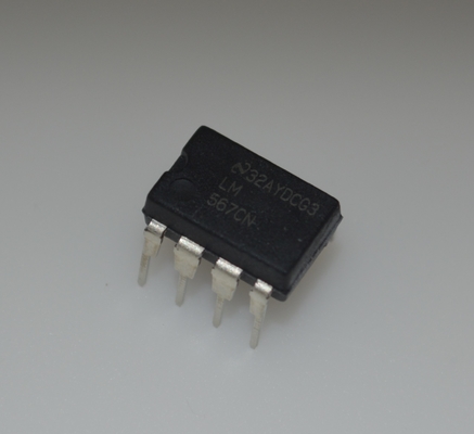 LM567CN فك تشفير/كاشف قفل النغمة IC مع تردد قابل للبرمجة (0.01 هرتز - 500 كيلو هرتز)، مناعة عالية للضوضاء، مخرج 20 مللي أمبير، نطاق إمداد واسع (4.75 فولت - 9 فولت)، حزمة DIP-8