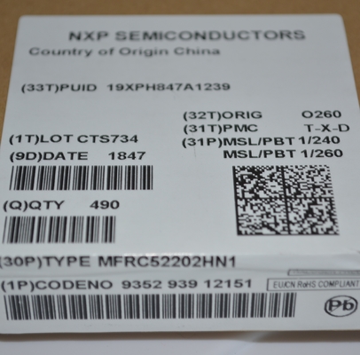 MFRC52202HN1 شريحة قارئ RFID/NFC بتردد 13.56 ميجاهرتز مع دعم ISO 14443A/MIFARE، واجهات SPI/I2C/UART، نطاق 10 سم، وضع الطاقة المنخفضة، مضادة للتصادم، وحزمة HVQFN32 مدمجة لأنظمة الوصول الآمن