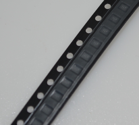 NLAS2750MUTAG مقاومة منخفضة (0.6Ω) التبديل عالي السرعة 1.8V-5.5V الجهد العريض حماية ESD صغيرة SOT-23 حزمة متوافقة مع RoHS مثالية للأجهزة المحمولة وIoT