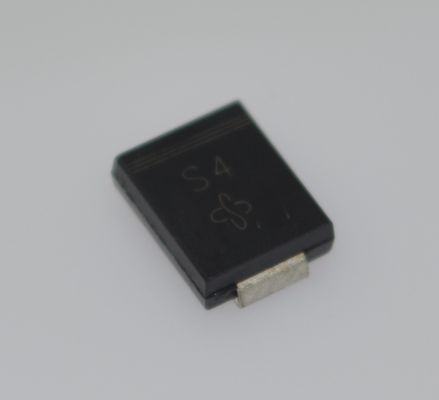 1N5819 صمام ثنائي شوتكي 1 أمبير/40 فولت منخفض VF (0.6 فولت) تبديل سريع كفاءة عالية فقدان طاقة منخفض حزمة DO-41 نطاق -65 درجة مئوية إلى +125 درجة مئوية مثالي لحماية القطبية ومحولات التيار المستمر