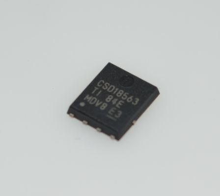 CSD18563Q5A MOSFET 60 فولت 1.7mΩ RDS(on) 300 أمبير تيار تبديل سريع معتمد AEC-Q101 أداء حراري فائق حزمة D2PAK-7 للسيارات والطاقة