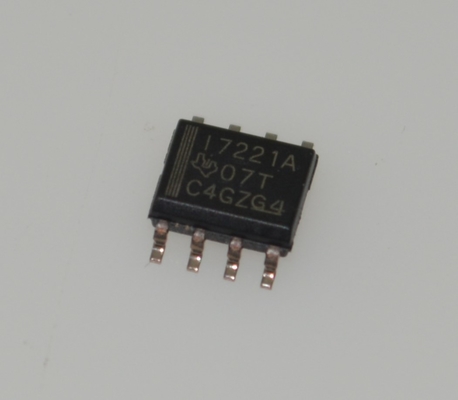 ISO7221ADR عازل رقمي 1-قناة 150Mbps عالية السرعة 3kVrms عزل 3.1ns تأخير 2.7-5.5V الجهد العريض -40°C إلى +125°C حزمة SOIC-8
