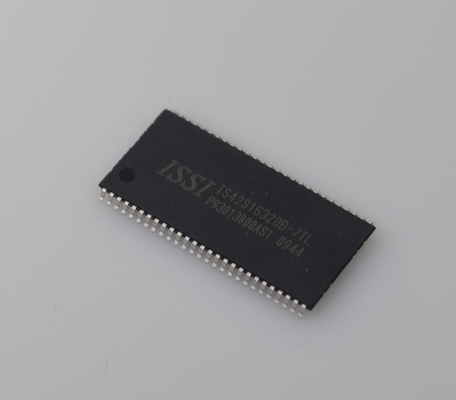 IS42S16320B-7TL SDRAM بكثافة 64 ميجابايت بسرعة 166 ميجاهرتز وتشغيل 3.3 فولت وتنظيم 16Mx16 وواجهة LVTTL ودرجة حرارة صناعية (-40 درجة مئوية ~ 85 درجة مئوية) وحزمة TSOP-II مدمجة وموثوقية عالية