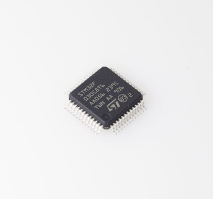 STM32F030C8T6 معالج دقيق Cortex-M0 بتردد 48 ميجاهرتز، ذاكرة فلاش 64 كيلوبايت، ذاكرة وصول عشوائي 8 كيلوبايت، محول تناظري إلى رقم 12 بت، منخفض التكلفة، متوافق مع 5 فولت، 37 منفذ إدخال/إخراج عام، ونطاق درجة حرارة واسع لتصميمات مضمنة قوية.