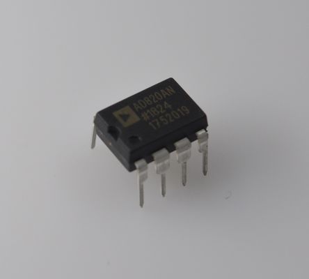 AD820ANZ دقة 5MHz Op Amp إمدادات واحدة / مزدوجة (± 18 فولت) طاقة منخفضة 1.3mA إخراج السكك الحديدية إلى السكك الحديدية نطاق درجة الحرارة العريض -40 ° C ~ + 125 ° C للصناعة والسيارات