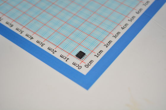 ADR02ARZ دقة 5.0 فولت مرجعية الجهد الضوضاء المنخفضة للغاية 4μVpp 0.02% دقة أولية 3ppm/°C التحول 10mA الناتج 1.2V إلى 15V النطاق