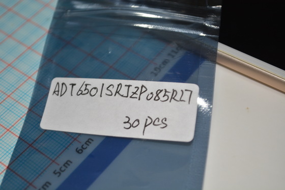 ADT6501SRJZP085RL7 دقة 85 °C مفتاح درجة الحرارة ± 0.5 °C دقة 2.7V-5.5V إمدادات 6μA طاقة منخفضة للغاية الخروج مفتوح التخلص حزمة SOT-23 لIoT / الأجهزة المحمولة