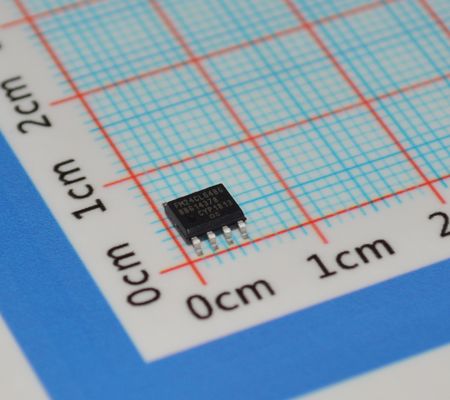 FM24CL64B-GTR 64Kb I2C F-RAM مع 100 تريليون دورة كتابة 150ns وقت الوصول 1MHz سرعة 2.7-3.6V تشغيل Industrial Temp and 8-lead TSSOP