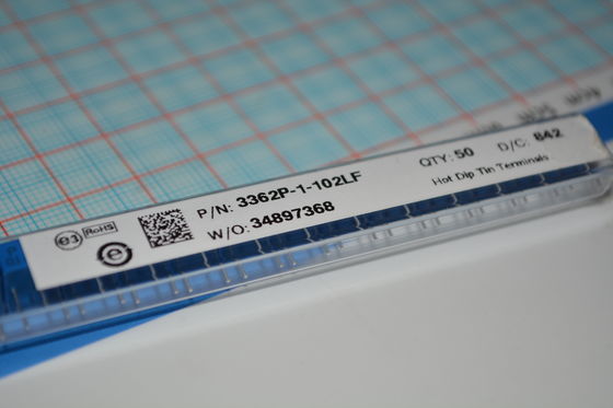 3362P-1-102LF مقياس جهد ثلاثي 1kΩ مقياس جهد دقيق متعدد الدورات ±10% تفاوت التركيب عبر الفتحة عنصر سيرميت موثوق به قابل للتعديل مثالي للمعايرة وضبط الدوائر