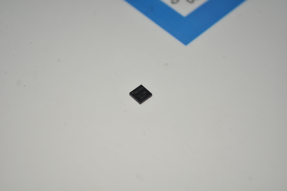 BQ25606RGER 3A IC شاحن سريع مع 3.9V-14V مدخل I2C التحكم 30V OVP NVDC مسار الطاقة 3mm × 3mm QFN 92٪ الكفاءة المتكاملة MOSFETs والتنظيم الحراري