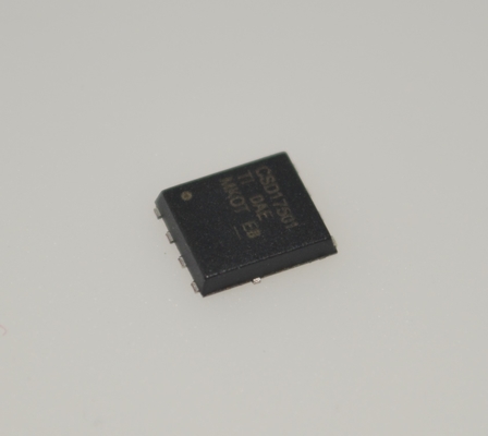 CSD17522Q5A 25V/4.7mΩ NexFET MOSFET مع نبض 40A 1.5V Max VGS ((th) AEC-Q101 المؤهل SON 5x6mm حزمة خالية من الهالوجين ومنخفضة للغاية Qg & Qgd