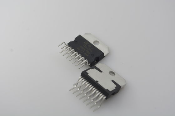 TDA7294V مكبر صوت صوتي DMOS بقدرة 100 واط مع وظائف كتم الصوت/الاستعداد عالية الطاقة، ضوضاء منخفضة، نطاق إمداد واسع (±10V إلى ±40V)، حماية من الدائرة القصيرة والحرارة، وتقنية SPI