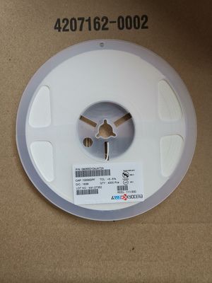 08055D105KAT2A 1μF 25V X7R 0805 مكثف السيراميكي 10٪ Tol شريط عالية السعة وتغليف رولي AEC-Q200 مؤهل لتطبيقات السيارات