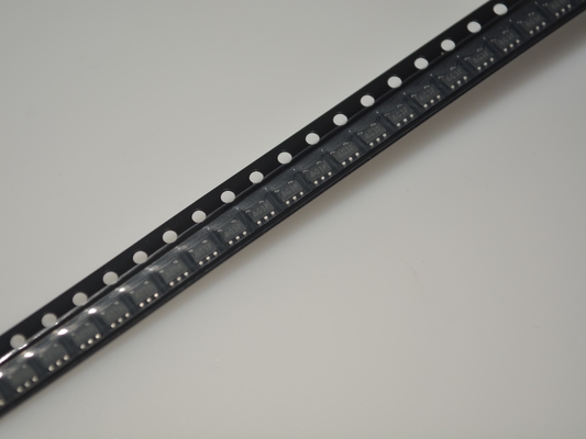 AP2112K-3.3TRG1 3.3 فولت 600mA LDO ذات انخفاض الجهد المنخفض للغاية، نسبة رفض وضع الطاقة العالية (PSRR)، ضوضاء منخفضة، تحكم في التمكين، سريع العبور، صغير الحجم SOT-23 للتصميمات الحساسة للطاقة