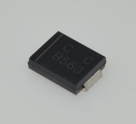 CDBC560-G 560Ω@100MHz خانق الوضع المشترك تصنيف تيار عالي نطاق درجة حرارة واسع مقاومة منخفضة للتيار المستمر قمع ممتاز للتداخل الكهرومغناطيسي متوافق مع RoHS تصميم مضغوط حماية خط الطاقة والبيانات