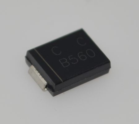 CDBC560-G 560Ω@100MHz خانق الوضع المشترك تصنيف تيار عالي نطاق درجة حرارة واسع مقاومة منخفضة للتيار المستمر قمع ممتاز للتداخل الكهرومغناطيسي متوافق مع RoHS تصميم مضغوط حماية خط الطاقة والبيانات