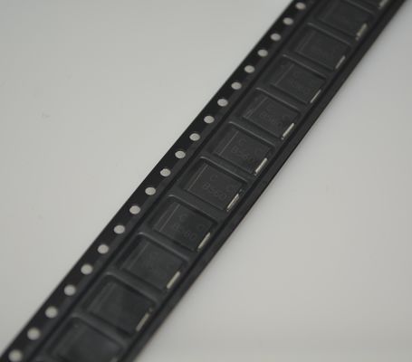 CDBC560-G 560Ω@100MHz خانق الوضع المشترك تصنيف تيار عالي نطاق درجة حرارة واسع مقاومة منخفضة للتيار المستمر قمع ممتاز للتداخل الكهرومغناطيسي متوافق مع RoHS تصميم مضغوط حماية خط الطاقة والبيانات