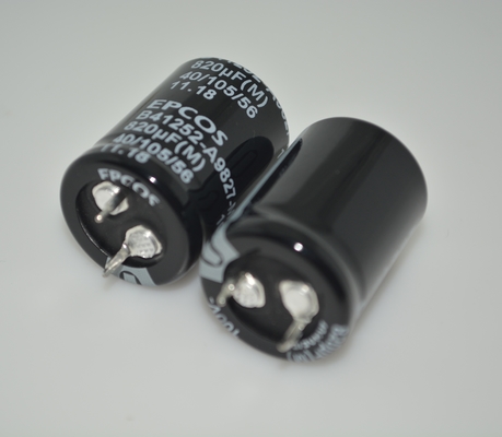 B41252A9827M000 EPCOS/TDK محث قلب الفريت 820nH، تفاوت 10%، تيار التشبع 7.8 أمبير، تيار حراري 9.5 أمبير، -55 درجة مئوية إلى +150 درجة مئوية، متوافق مع RoHS، درجة السيارات، معتمد AEC-Q200