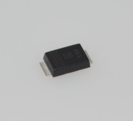 مقوم حاجز شوتكي PMEG6030EVPX 60V 3A ذو انخفاض جداً في Vf مؤهل وفقًا لمعيار AEC-Q101 كفاءة عالية <1µA IR منخفض خالٍ من الهالوجين SOD128 حزمة بلاستيكية مسطحة للتطبيقات السيارات والصناعية