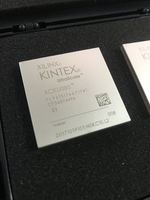 أطلق العنان لأداء فائق لشريحة XCKU085 Kintex UltraScale FPGA مع 1.5 مليون خلية منطقية، و 1517 مدخل/مخرج، و 8.0 جيجابايت/ثانية، و 34 ميجابايت BRAM، و 5.5 ميجابايت UltraRAM، و 2.5D IC، و 100G إيثرنت