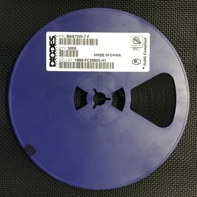 BAS70W-7-F 70V 200mA ثنائي صمام شوتكي مزدوج السلسلة مع 1V انخفاض Vf 4ns تبديل سريع حزمة SOD-123 كفاءة عالية مؤهل AEC-Q101 تغليف شريط وبكرة