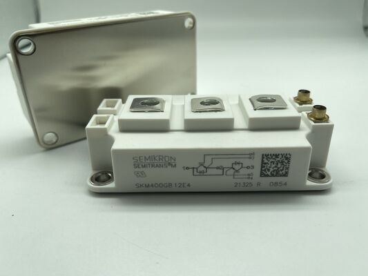 وحدة IGBT SKM400GB12E4 1200V 400A منخفضة Vce(sat) متانة عالية ضد قصر الدائرة خسارة تبديل منخفضة عزل عالي درجة صناعية لمحركات القيادة و UPS الصناعية
