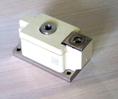 SKKE600/16 1600V 600A وحدة ثنائي الديود الواحد Ultra-Low VF 1.5V High Surge Current 22kA SEMIPACK4 قاعدة معزولة نقل حرارة ممتازة موثوقية عالية UL معتمدة للمصلحين واللحام