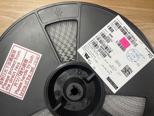 موصل FFC/FPC 62684-401100ALF، 40 موضعًا، مسافة 0.5 مم، نوع ZIF، مشغل قلاب، تثبيت سطحي، اتجاه أفقي، 0.5 أمبير، 50 فولت، مثالي للإلكترونيات الاستهلاكية والشاشات