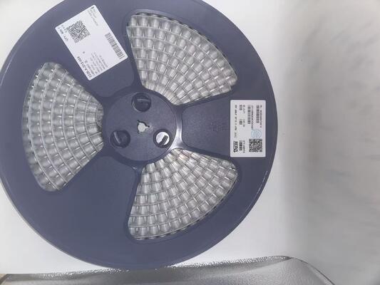 MA35V680M10X13 680μF 35V الشب كهربائي غطاء 10x13 مللي متر 105 درجة مئوية مقاومة منخفضة حياة طويلة تموج عالي للطاقة والصناعية