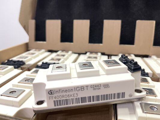 FF400R06KE3HOSA1 وحدة IGBT 600V 400A تقنية وقف خندق نصف الجسر منخفضة VCEsat عالية السرعة الصناعية