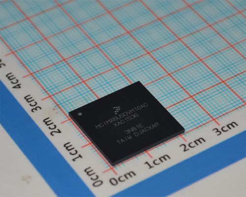 MCIMX6U5DVM10AC i.MX 6UltraLite معالج Cortex-A7 بتردد 800 ميجاهرتز، ذاكرة تخزين مؤقتة L2 سعة 128 كيلوبايت، 624-MAPBGA (21x21)، من -40 درجة مئوية إلى +105 درجة مئوية، مُحسّن لإنترنت الأشياء الصناعي