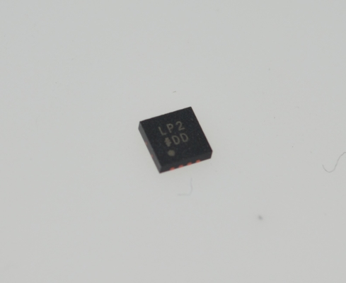ADM7172ACPZ-R7 6.5V 2A ضوضاء منخفضة للغاية LDO 1μV RMS ضوضاء 75dB PSRR @ 1MHz 2.3-6.5V مدخل LFCSP-8 -40 °C إلى + 125 °C