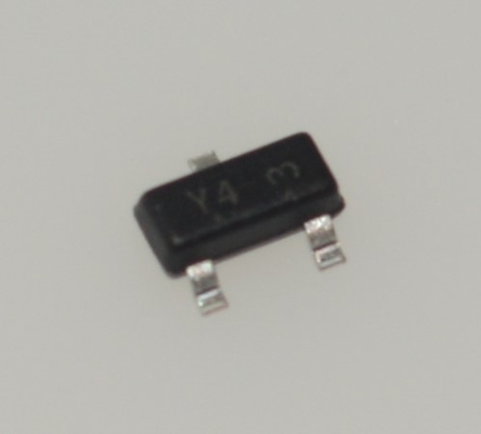 BZX84C15LT3G 15V زينر SOT-23 225mW تيار تسرب منخفض استقرار عالي حماية من الاندفاع خالي من الهالوجين تغليف شريط وبكرة مثالي للوحات الدوائر المطبوعة محدودة المساحة