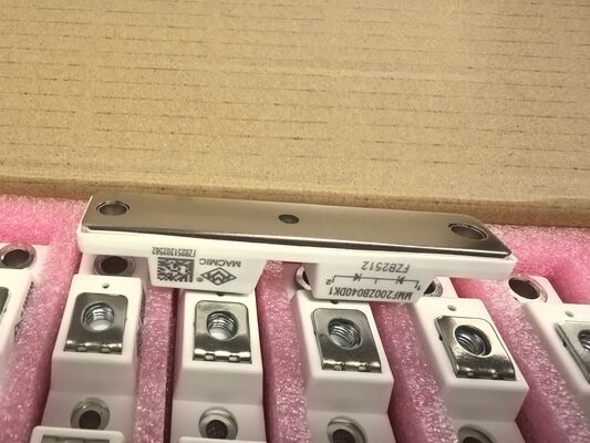 MMF200ZB040DK1 وحدة طاقة MOSFET من SiC بقدرة 200 أمبير، 400 فولت، مقاومة منخفضة Rds(on) 1.6mΩ، كفاءة عالية، تبديل عالي السرعة، درجة سيارات، تبريد سائل، لمحولات الجر xEV